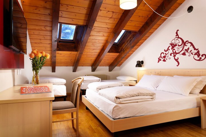 Room 7 of 41