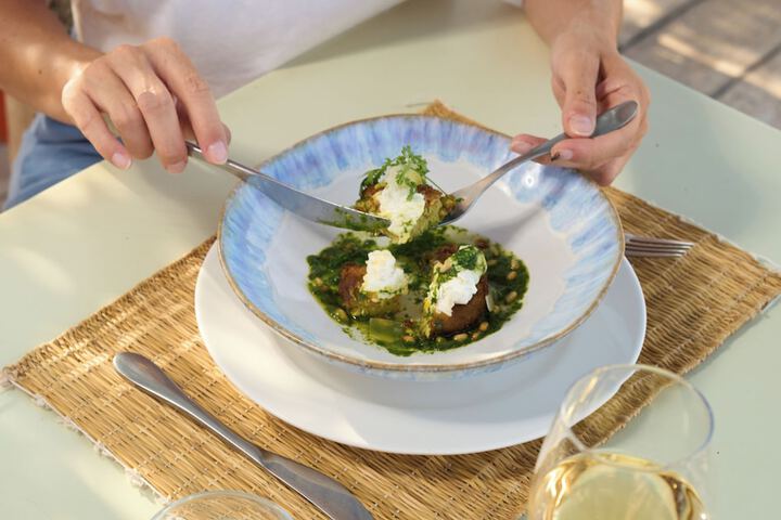 Dining 58 of 92