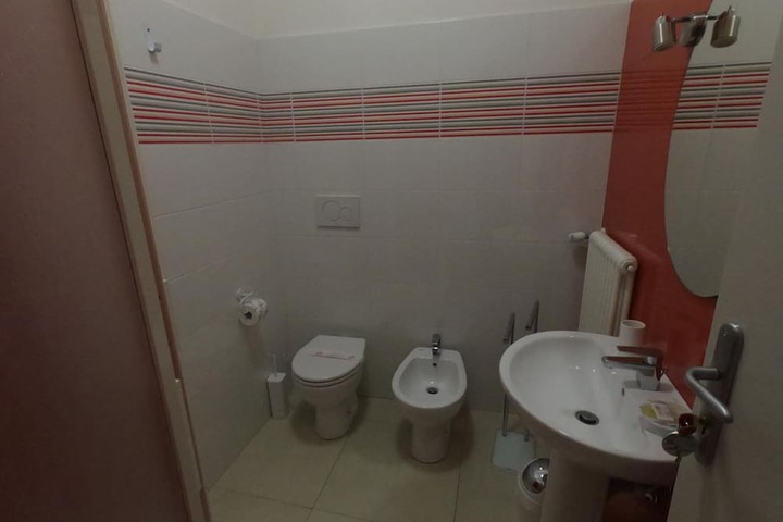 Room 51 of 67