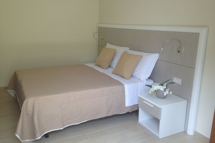 Room 7 of 40