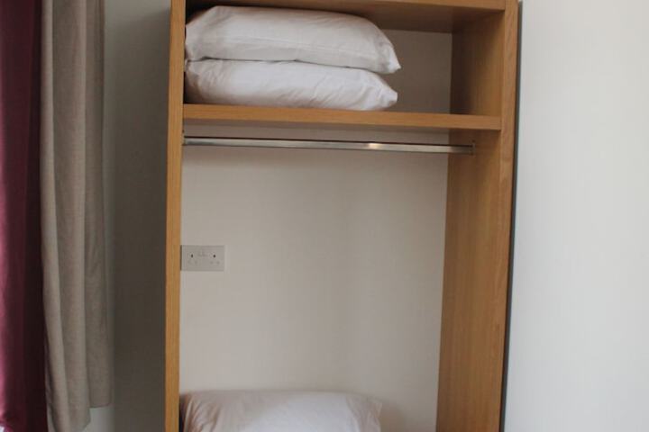 Room 10 of 78