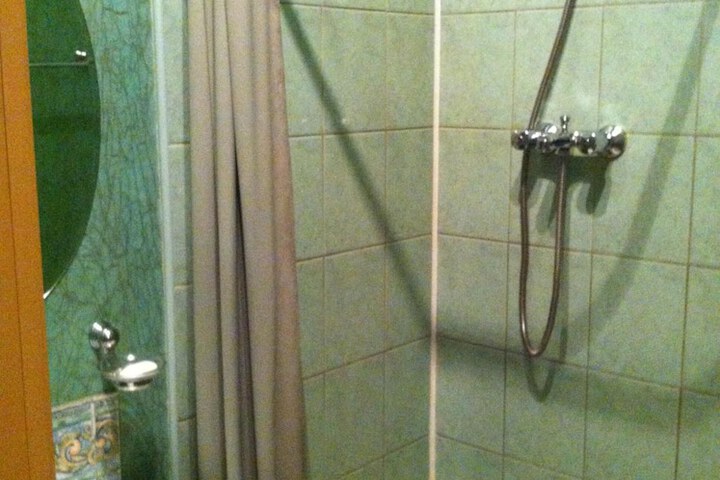 Room 22 of 29