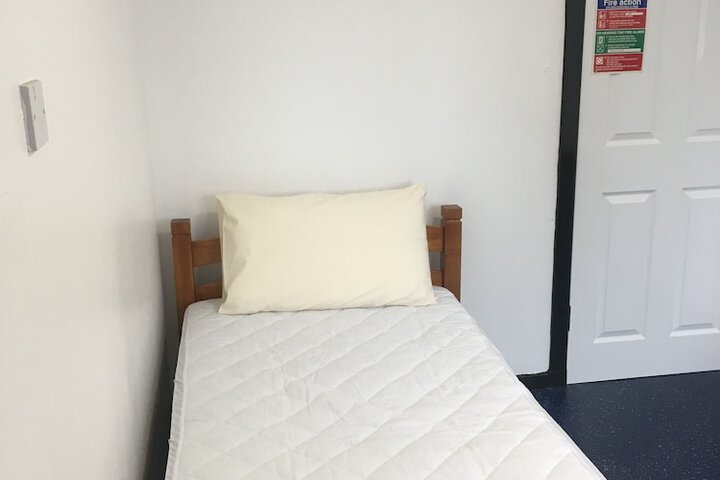 Room 40 of 65