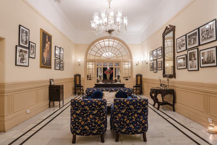 Guest Lobby