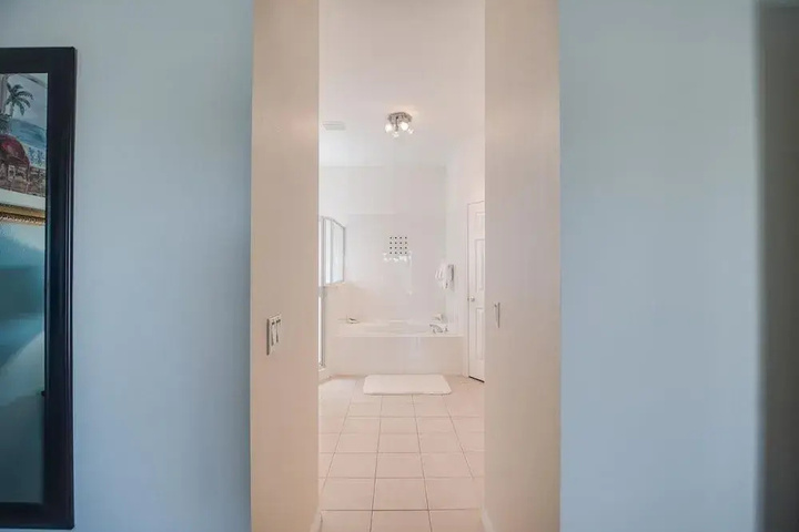 Room 15 of 27