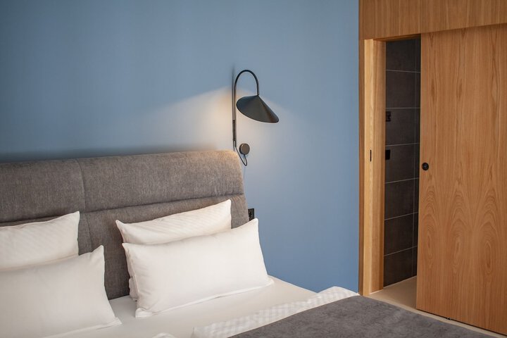 Room 12 of 31