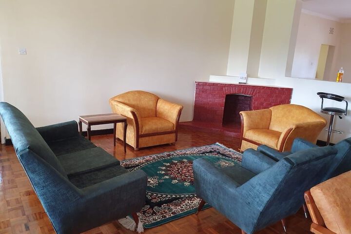 Room 6 of 25