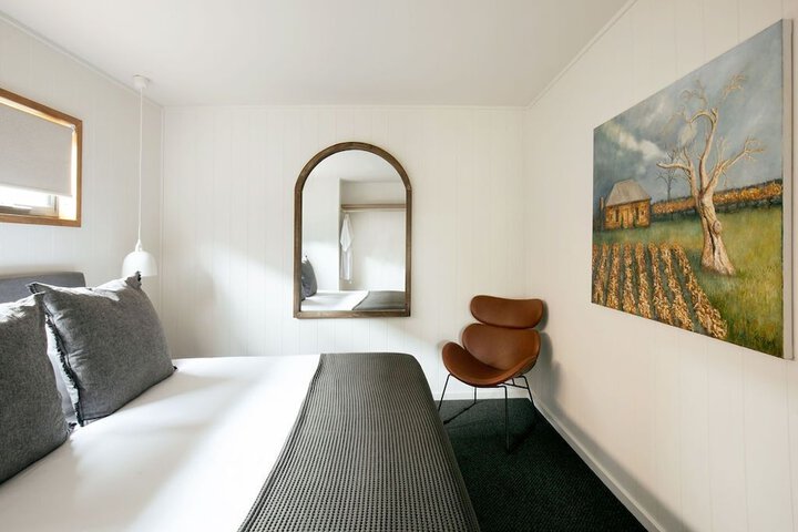 Room 2 of 23
