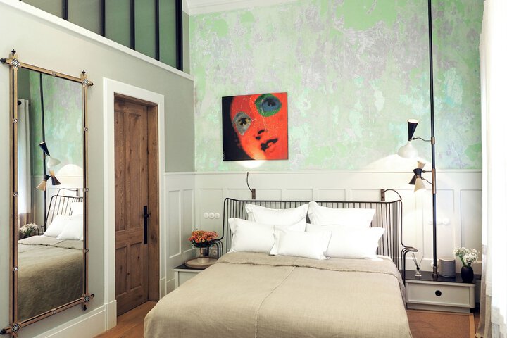 Room 4 of 11