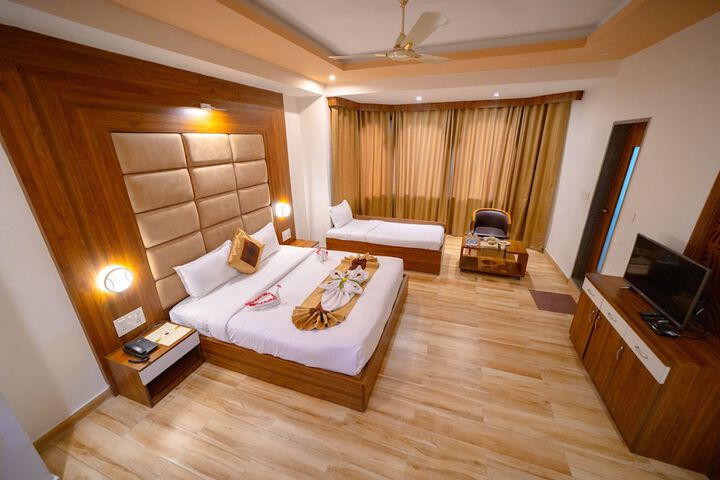 Room 9 of 95