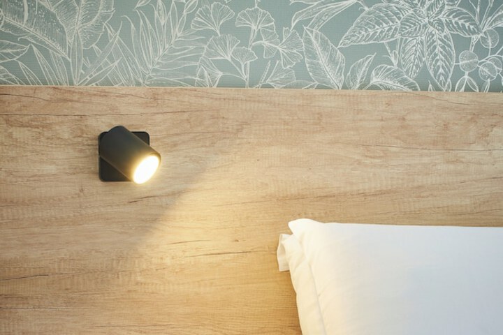 Room 5 of 80