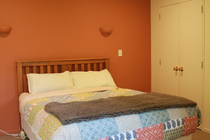 Room 3 of 59