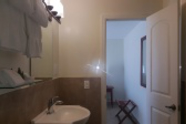 Room 400 of 695