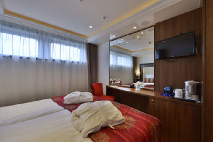 Room 19 of 52
