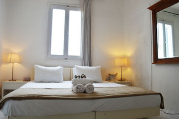 Room 25 of 60