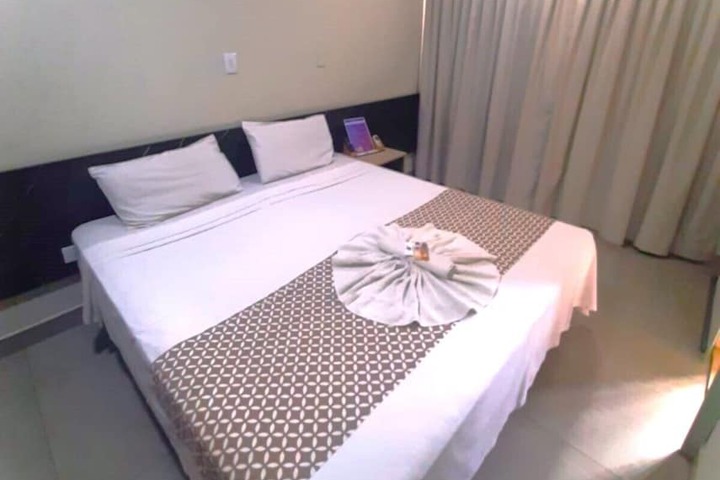 Room 12 of 29