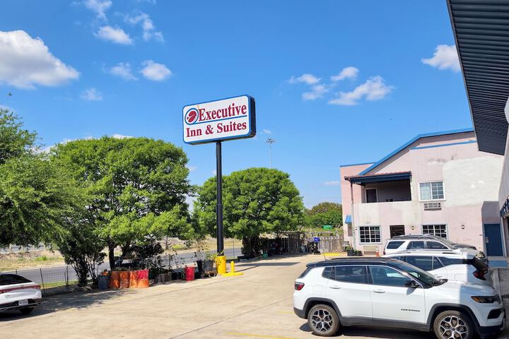 Photo of Executive Inn & Suites San Marcos TX