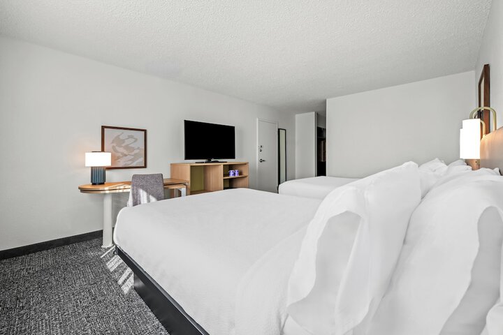 Room 15 of 50