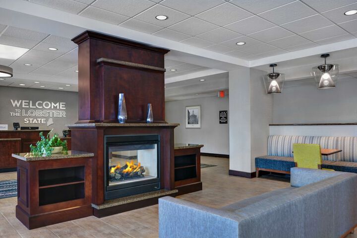 Hampton Inn Bath (Brunswick Area) Bath | Bookonline.com