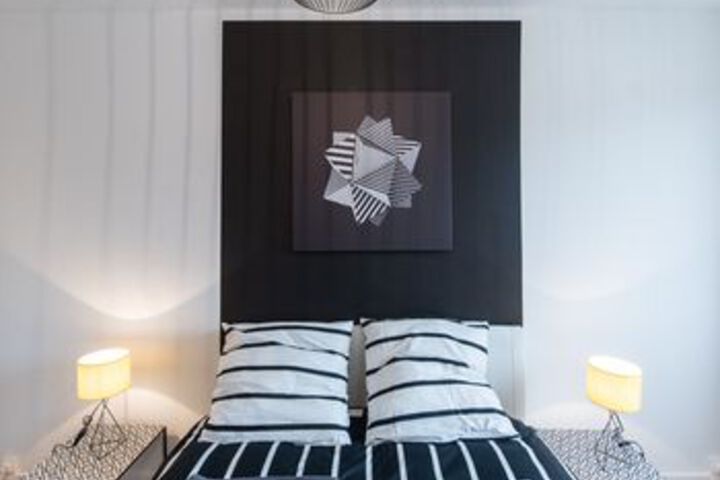 Room 27 of 69