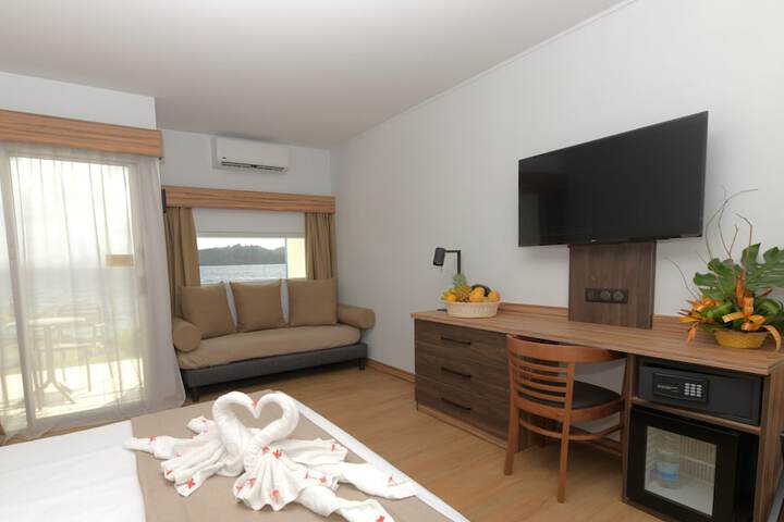Room 15 of 53