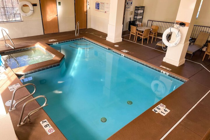 Pool 39 of 64