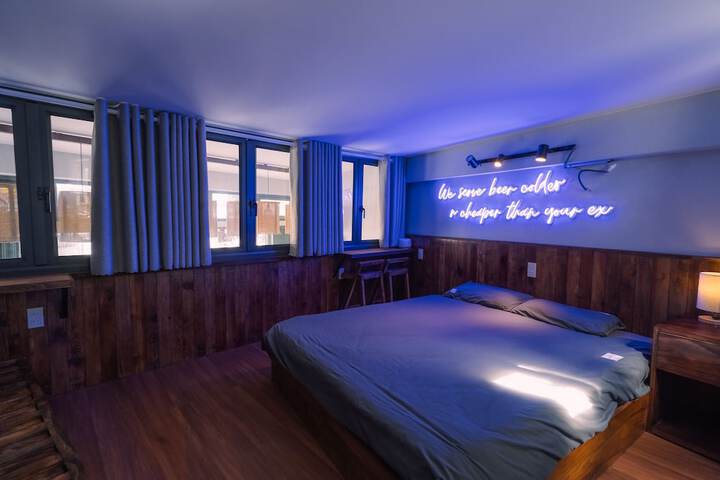 Room 22 of 29