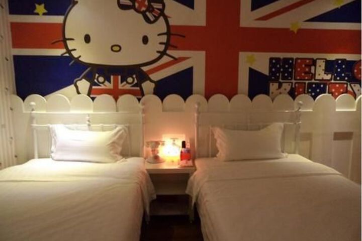Room 18 of 29