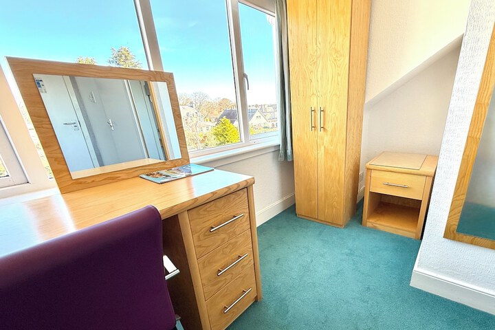 Room 22 of 53