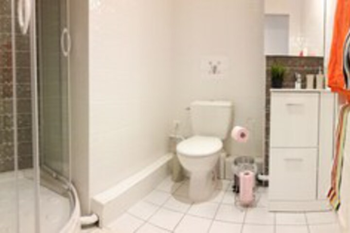 Room 2 of 12