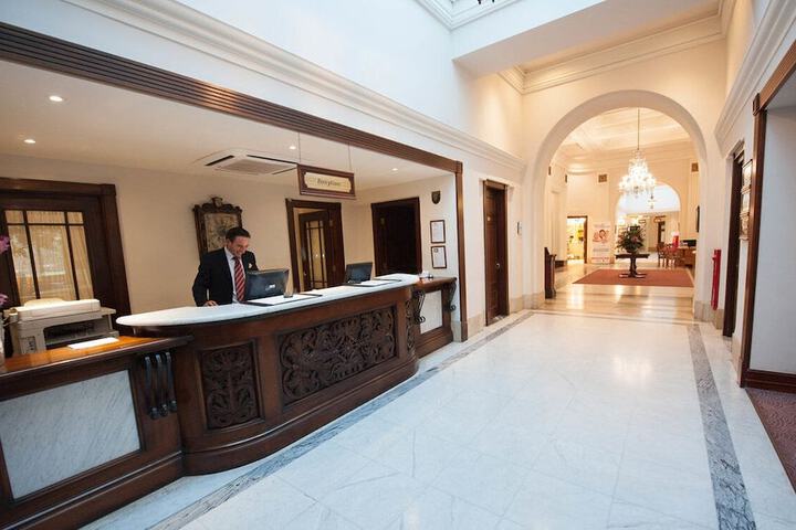 Guest Lobby