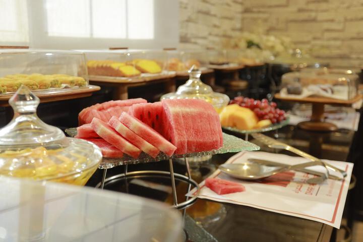 Dining Photos