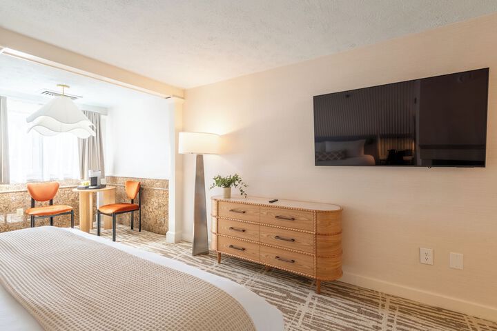 Room 35 of 105