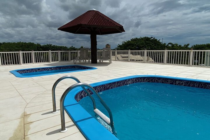 Pools & Facilities