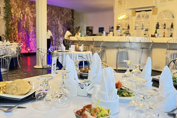 Dining 50 of 107