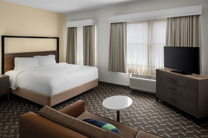 Room 21 of 48