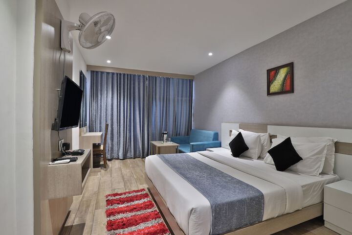 Room 17 of 56