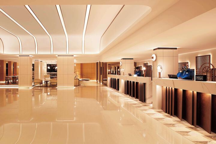 Entrance & Lobby