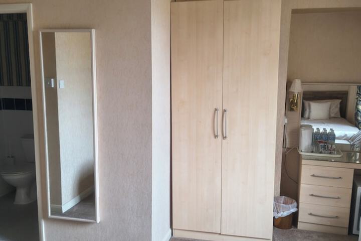 Room 116 of 184