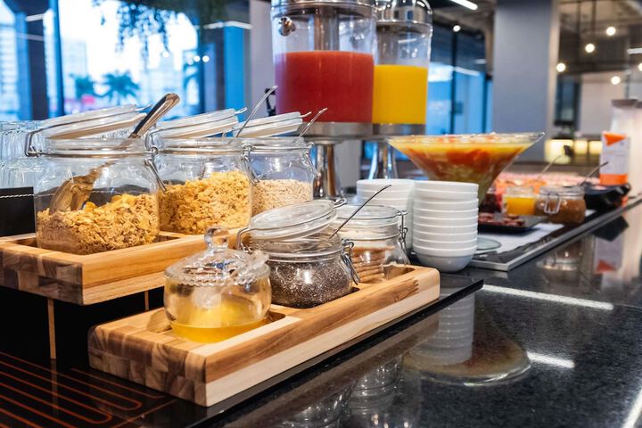 Breakfast/Coffee Service 56 of 96