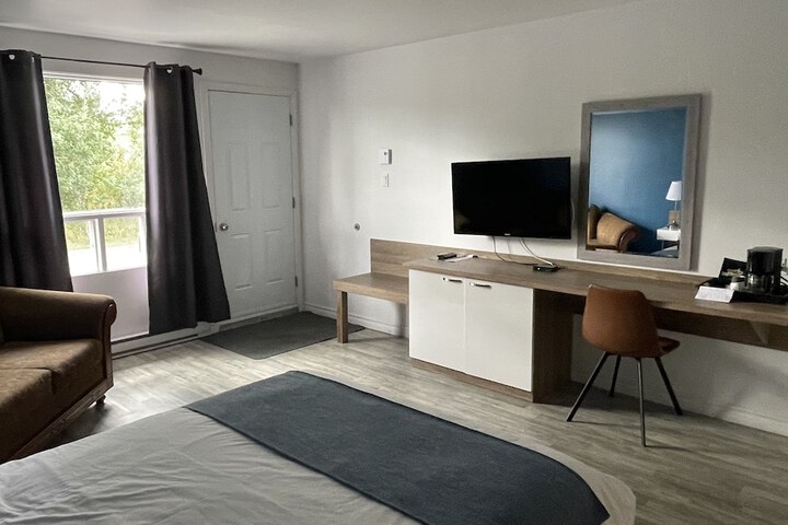 Room 7 of 38