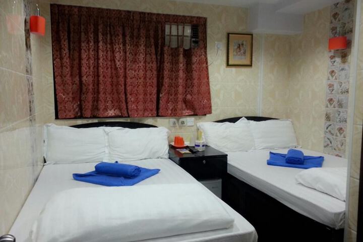 Room 29 of 43
