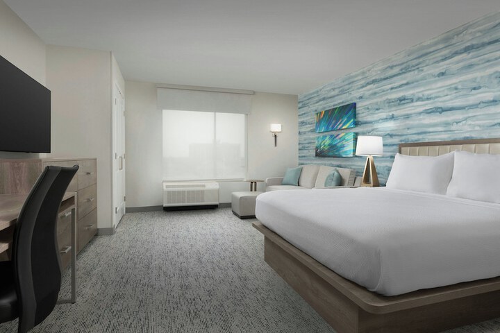 Room 11 of 43