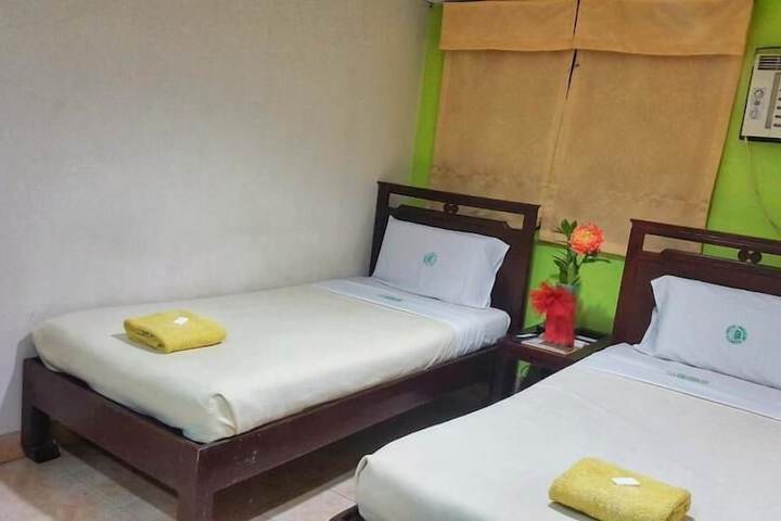 Room 4 of 14