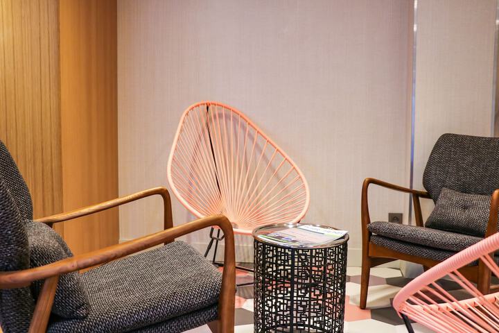 Guest Lobby