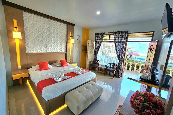 Room 6 of 22