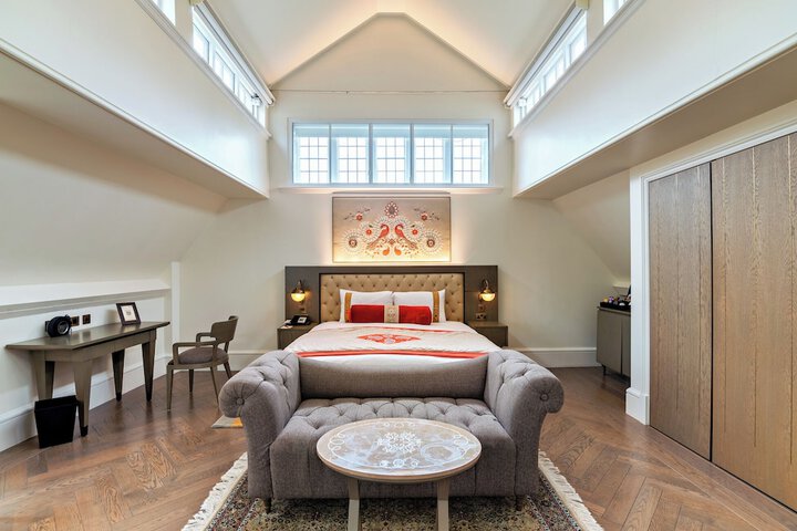 Room 16 of 115