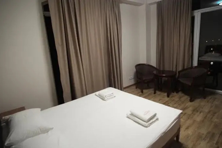 Room 5 of 26