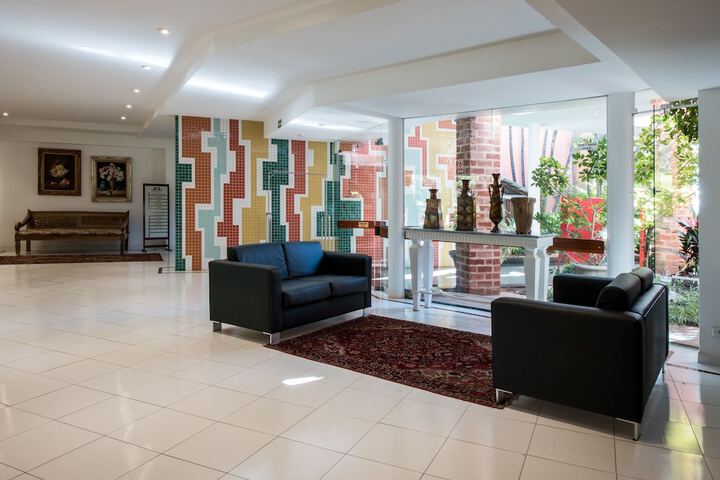 Guest Lobby