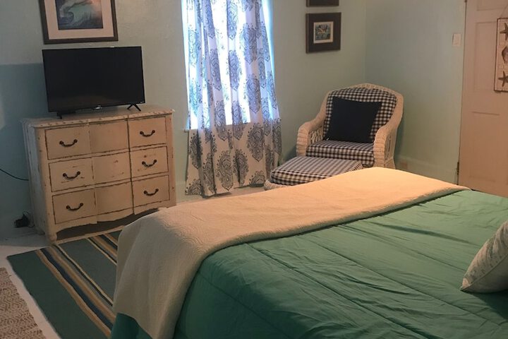 Room 16 of 66